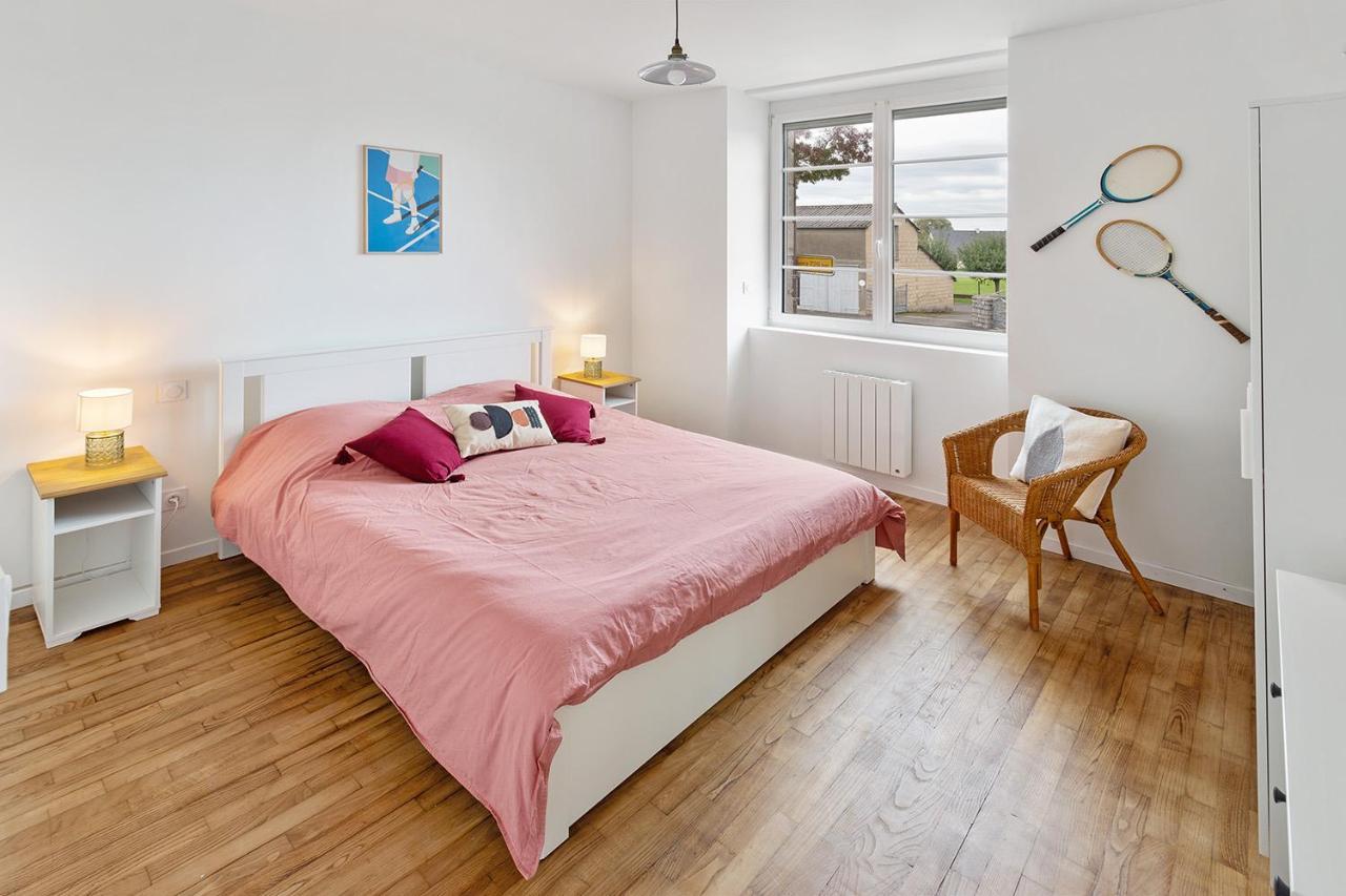 Loft British Au Pied Du Mont ! Apartman Pontorson Kültér fotó